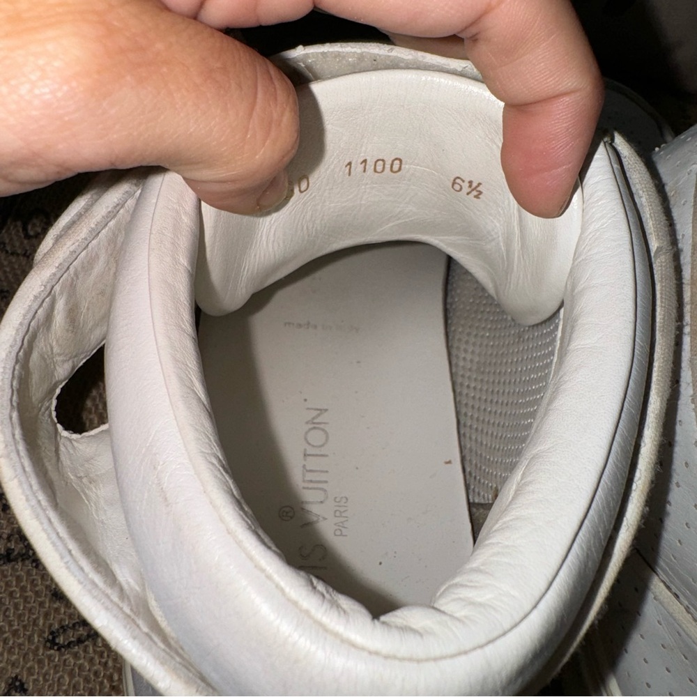 Auth Louis Vuitton Acapulco Men's White Leather Perforated Sneakers Size 6.5 - Picture 8 of 13
